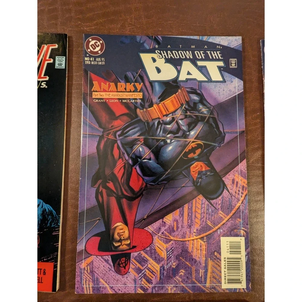 DC Comics Batman Lot of 8 Vintage Comic Books 1980s–1990s w/ Duplicates‎